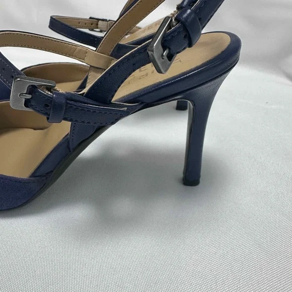 EUC Naturalizer Adalyn Pump in size 7.5 wide - Picture 6 of 11